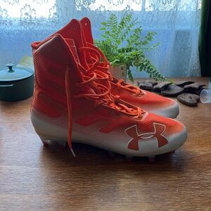 Under Armour Highlights football cleats, like new